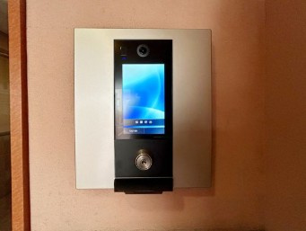 【その他共用部分】 | レガリアスパシエ目白 | オートロックがついていますので、セキュリティ面でも安心です。