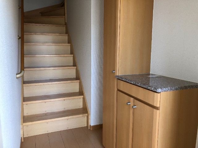 サンライズ（渡町）の玄関