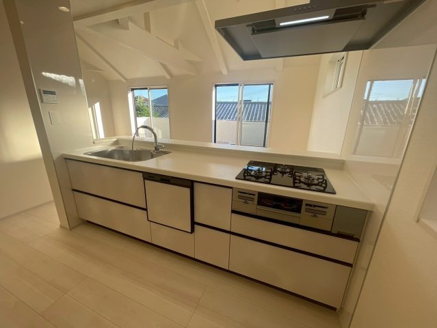 横浜市戸塚区汲沢6丁目　新築戸建【仲介手数料無料】カースペース2台