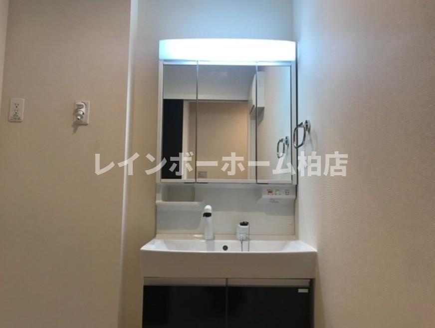 【仲介手数料：50％OFF】対象物件！の洗面所|明るい洗面所です