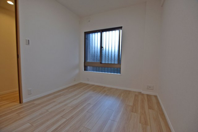 エンゼルクレッセ西難波の洋室|-洋室5.0帖-
全居室洋室で家具や敷物のカスタマイズを楽しめます！