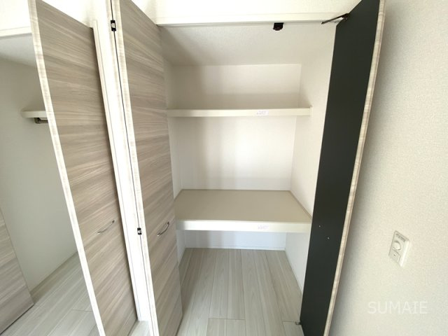 Bleu　Lapinの収納|6.1帖洋室クローゼット1！