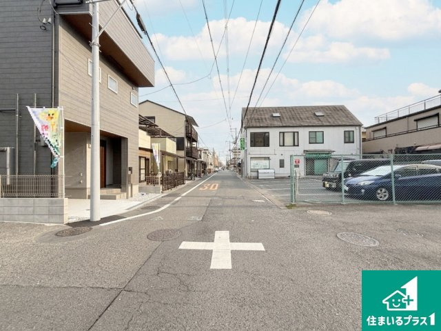 泉大津市池浦町　新築一戸建ての前面道路含む現地写真|車通りの少ない前面道路！お子様がいらっしゃるご家族でも安心！