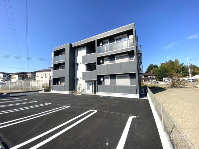 Bleu　Lapinの外観|駐車場よりの外観。