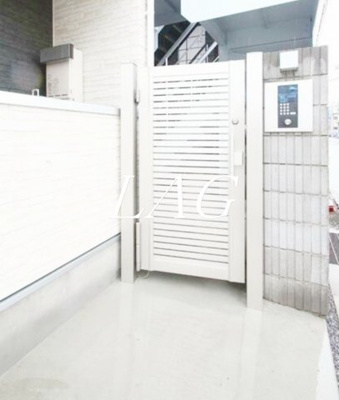 【エントランス】 | フィオーレ蕨 | エントランスです。