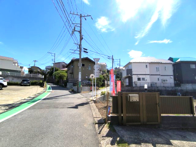 三方に開けた開放感ある立地　スローライフの周辺|住宅街