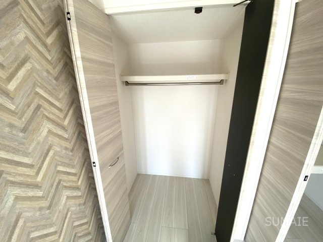 Bleu　Lapinの収納|6.1帖洋室クローゼット2！