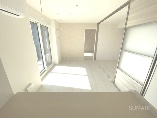 Bleu　Lapinの居間・リビング|キッチンカウンターよりリビング☆彡