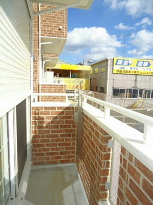 【バルコニー】 | クラリスＢ | 落ち着いた時間を過ごせるバルコニーです