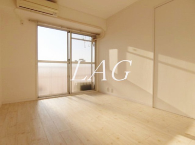 【居間・リビング】 | シャンボール大和郷 | 洋室のお部屋です。