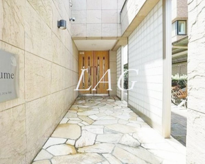 【エントランス】 | ラ・ポーム | エントランスです。