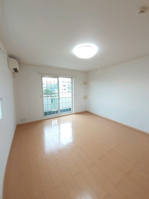 サンライズ・ヴィラⅡの寝室