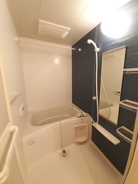 サンライズ・ヴィラⅡの浴室