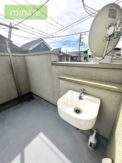 【バルコニー】 | 大型ルーフバルコニー付き　太陽光発電システム　旭町 | 販売現地