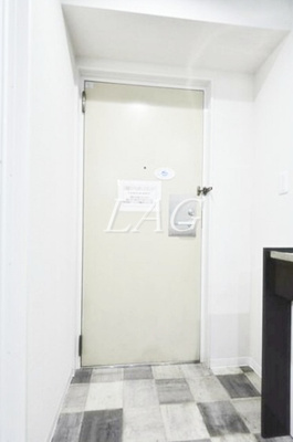 【玄関】 | ウエストインパート１８ | 玄関です。