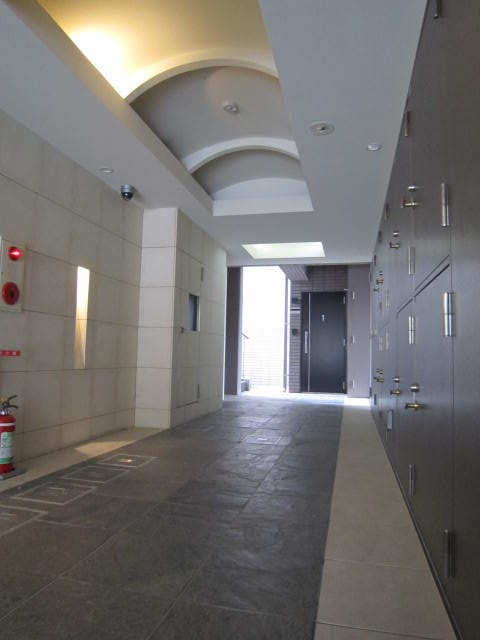 雅長岡京のエントランス