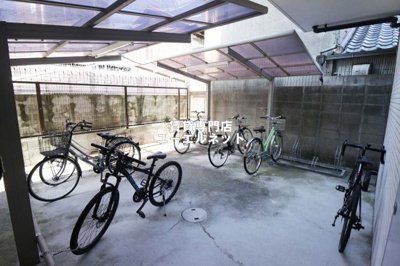 【その他共用部分】 | アンフィニⅧ | 自転車通勤にも便利な駐輪場付き♪