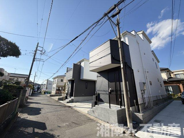 藤沢市辻堂元町５丁目３２４６新築戸建ての前面道路含む現地写真|前面道路含む現地写真です