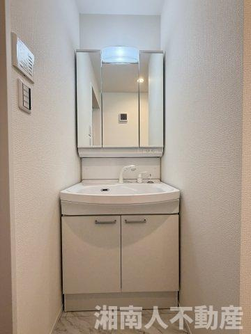 藤沢市辻堂元町５丁目３２４６新築戸建ての独立洗面台|独立洗面化粧台付き