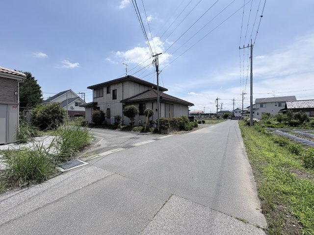 【前面道路含む現地写真】 | 上里町大字神保原町　中古戸建