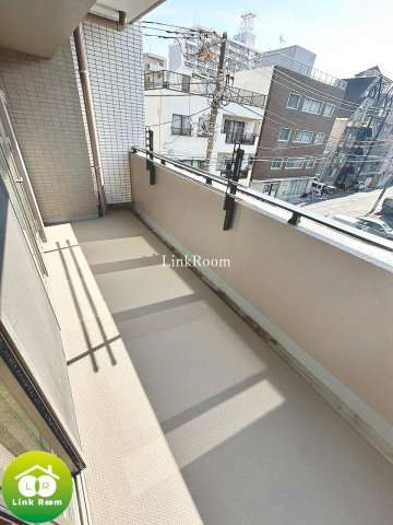 イニシア門前仲町のバルコニー