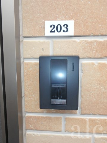 ロイヤルハウスの玄関