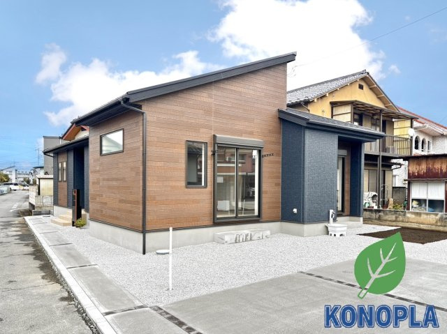 【新築戸建】前橋市下新田町の外観|■外観｜特徴のある個性的な住まいと美しい街並み、そして住みやすい環境を、ぜひ現地でご覧になりませんか。お気軽にお問合せください(^^)  