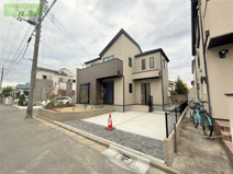 並列2台駐車可　全室南向き　角地　限定1区画　中国分の画像