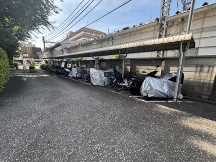 落合パークファミリアの駐輪場