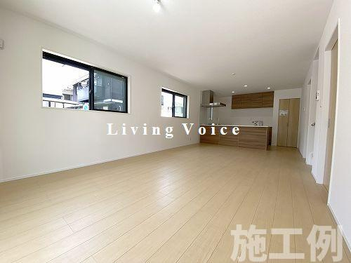 【居間・リビング】 | 【仲介手数料０円】相模原市中央区淵野辺2丁目　新築一戸建て | 相模原市中央区淵野辺2丁目　新築一戸建て