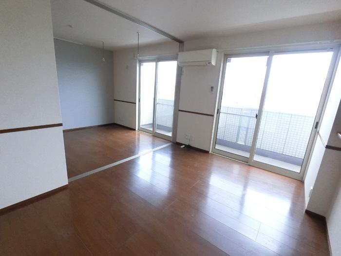 パラシオンの居間・リビング