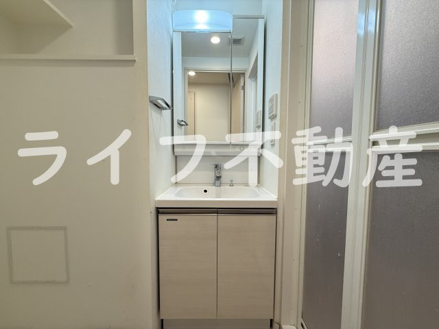 JPレジデンス大阪城東Ⅳの独立洗面台|使いやすい独立洗面台です