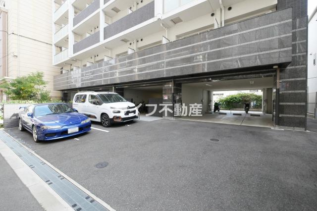 JPレジデンス大阪城東Ⅳの駐車場|駐車スペースもあります