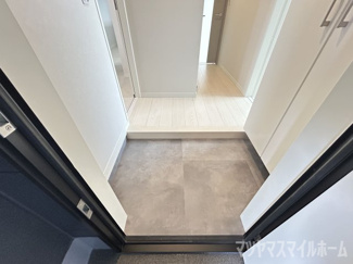 【玄関】 | COLORS