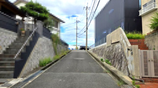 【前面道路含む現地写真】 | 茨木市南春日丘3丁目　建築条件無し売土地 | 前面道路幅員：約4.0m