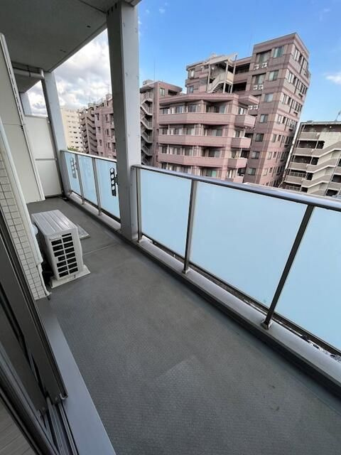 レジディア中落合Ｂ棟のバルコニー