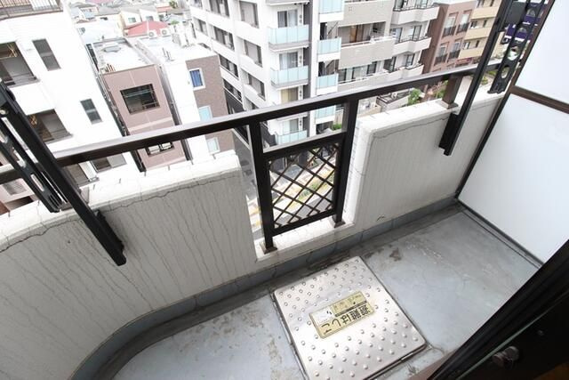 クレール西尾久のバルコニー