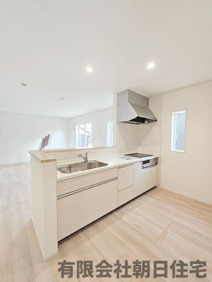 【キッチン】 | 東津田町新築戸建 | コンパクトなキッチンで掃除もラクラク