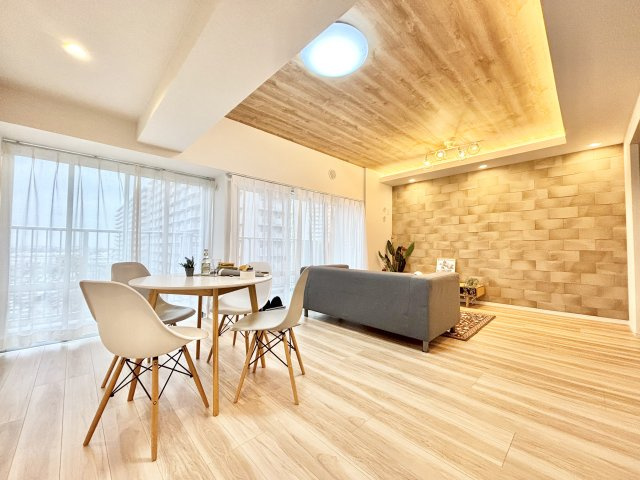 【居間・リビング】の画像