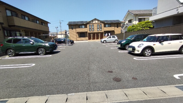 〈hermony／〉Ｂ棟の駐車場