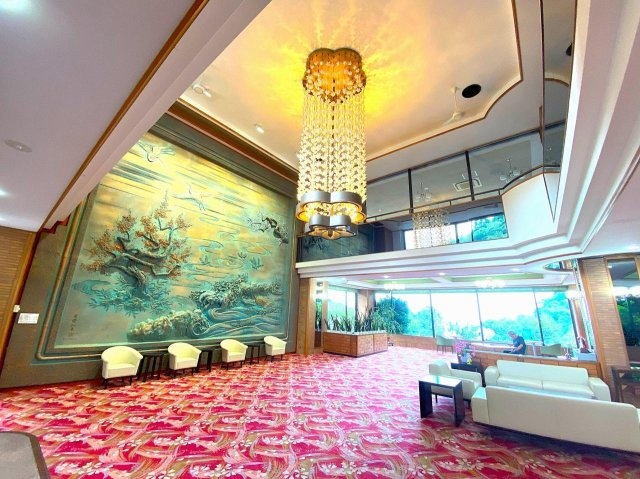 中銀ライフケア梅園台16号館のロビー