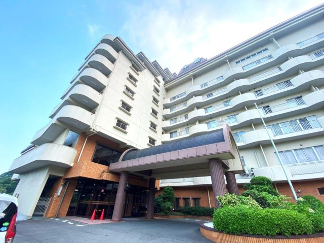 中銀ライフケア梅園台16号館の外観