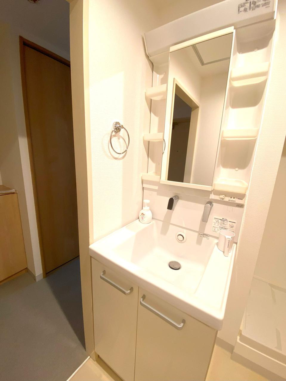 中銀ライフケア梅園台16号館の洗面所