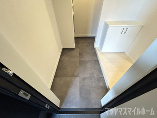 【玄関】 | COLORS