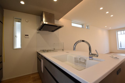 【キッチン】 | 南台４丁目～「笹塚」駅徒歩圏内・LDK２１.１帖の広々空間～