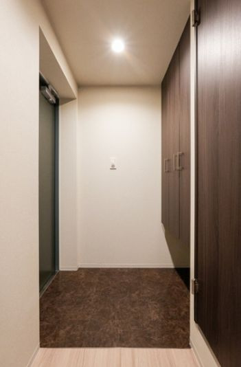 【玄関】ウェルスクエア駒場東大前 