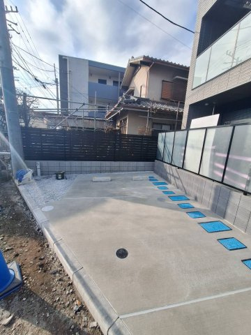アルカン・メール　藤沢の駐車場