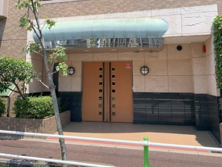 ライオンズマンション西高島平溝下公園壱番館のエントランス