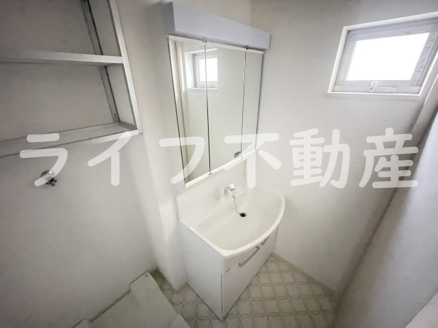 クリエオーレ近江堂の独立洗面台|独立洗面化粧台が付いています