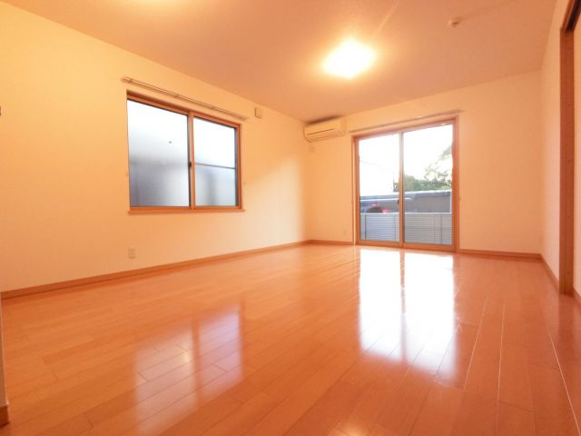 【居間・リビング】